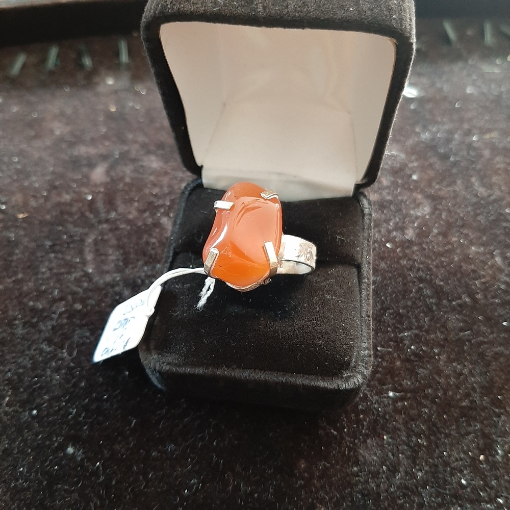 Ladies jewelry